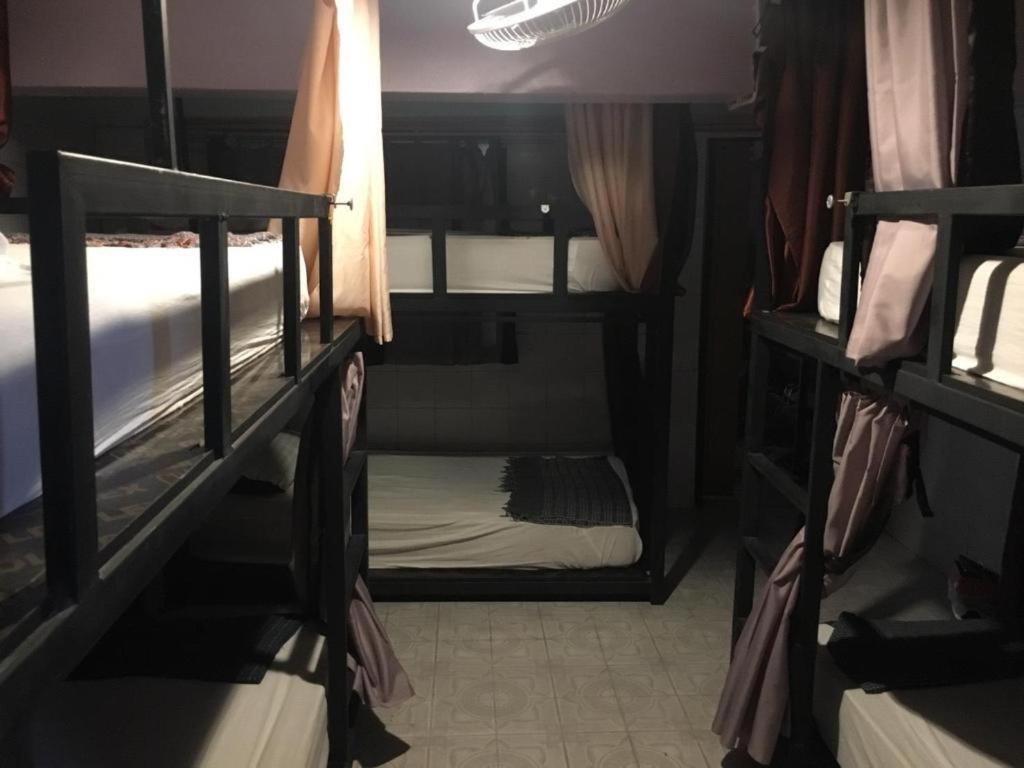 The 25 Hostel Hatjaj Kültér fotó