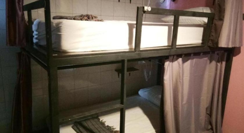 The 25 Hostel Hatjaj Kültér fotó