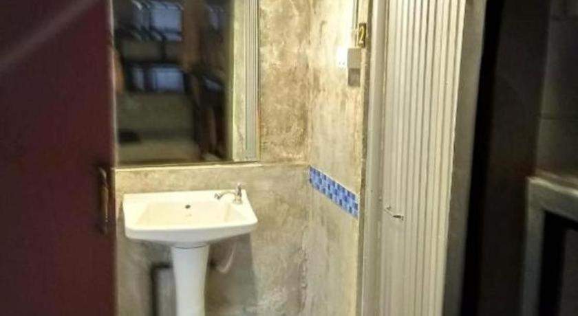 The 25 Hostel Hatjaj Kültér fotó